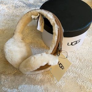 UGG WOMEN EARMUFFS SHEEPSKIN